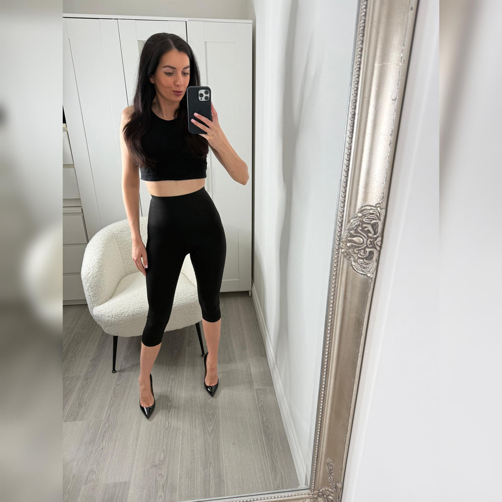 High Waisted Capri Leggings